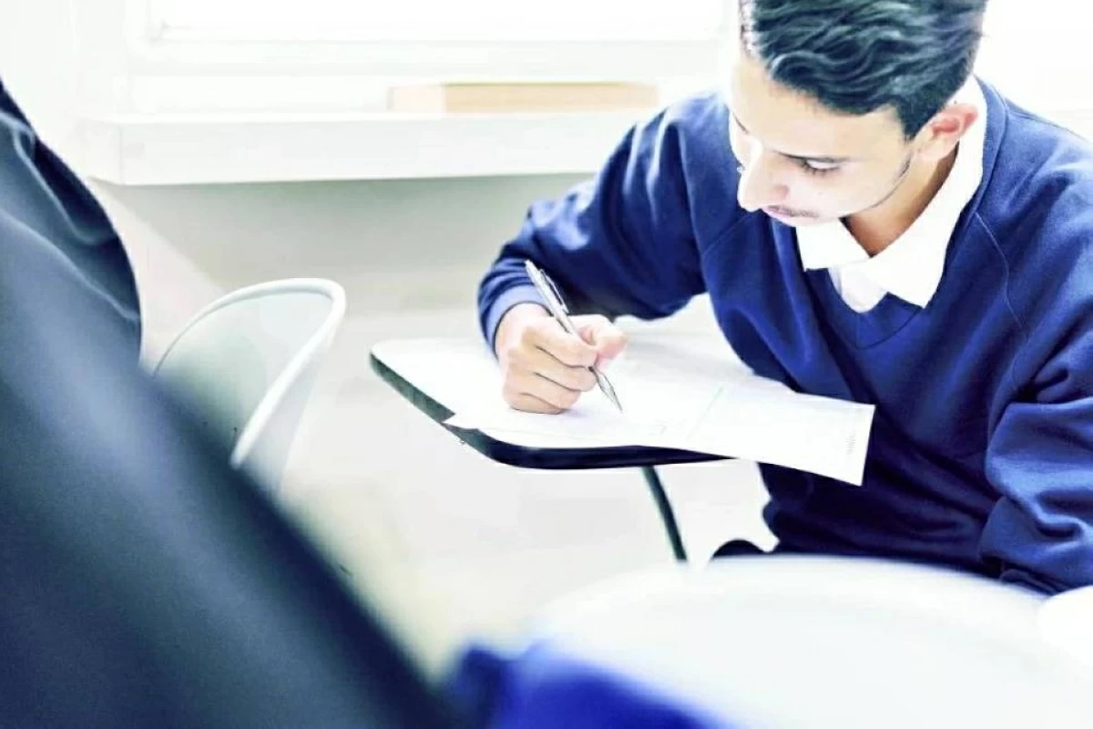 «التربية» تنفي اعتماد جدول متداول لاختبارات نهاية الفصل الدراسي الأول