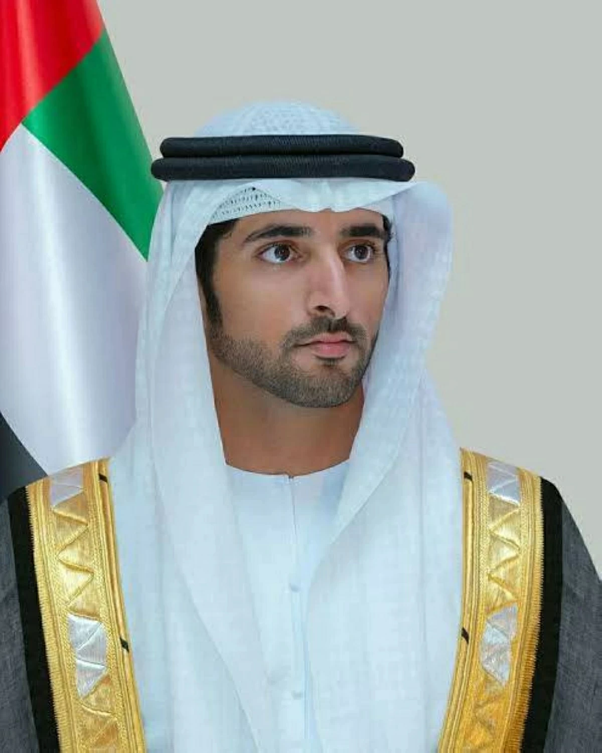 حمدان بن محمد: منح «دبي الأفعال» لشركة زينة
