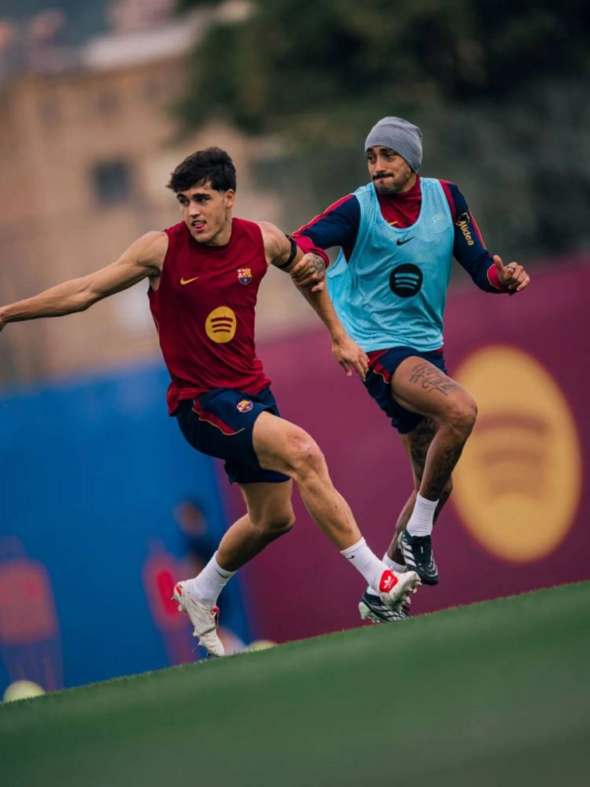 كيفية مشاهدة مباراة برشلونة وألافيس في الدوري الإسباني