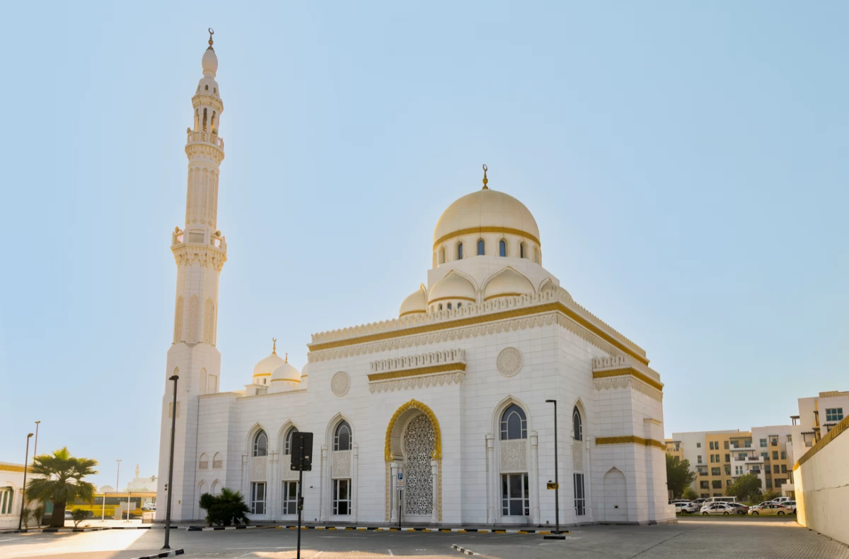 افتتاح  مركز راشد بن محمد لتحفيظ القرآن في القوز الأولى