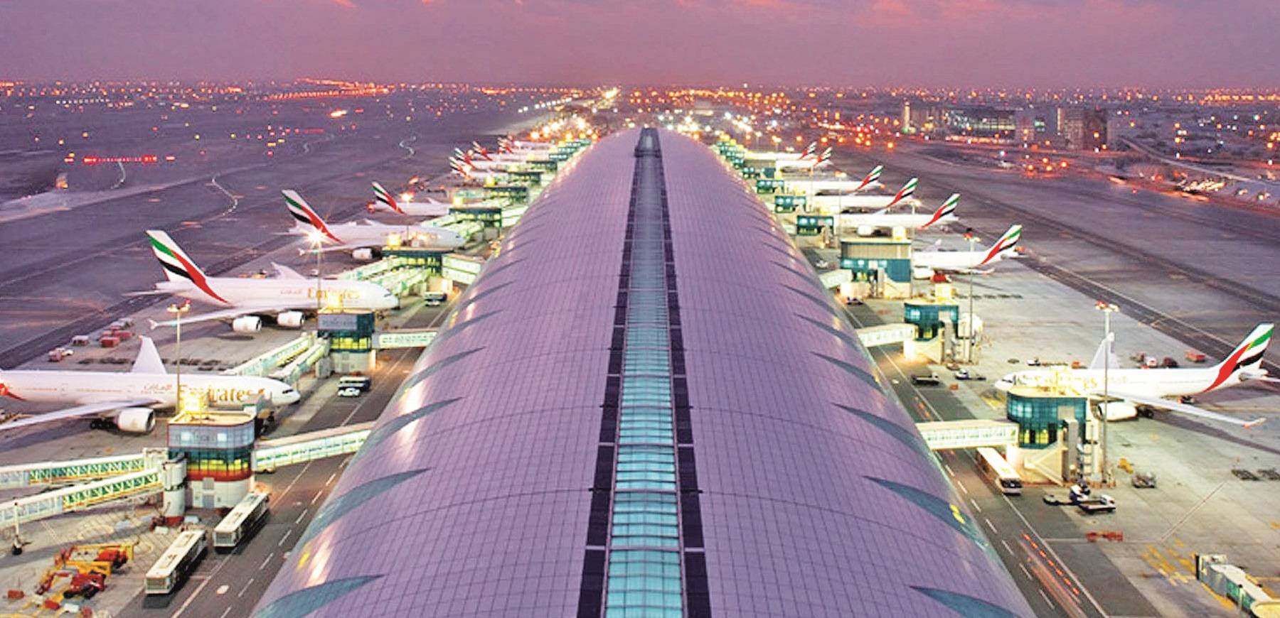 Аль хайма аэропорт. Аэропорт рас Эль Хайма. Аэропорт Дубай и рас Аль Хайма. Аэропорт Бангкок Эмирейтс. Аэропорт рас Эль Хайма фото.