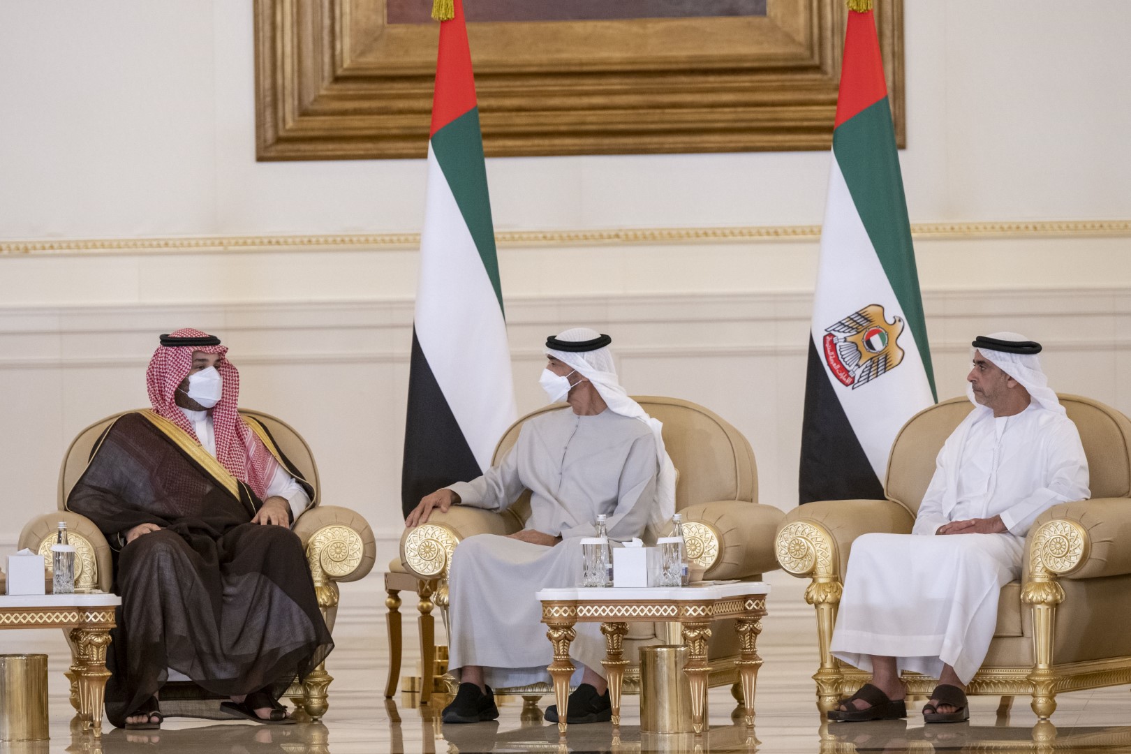 تلقي العزاء في الشيخ خليفة بن زايد