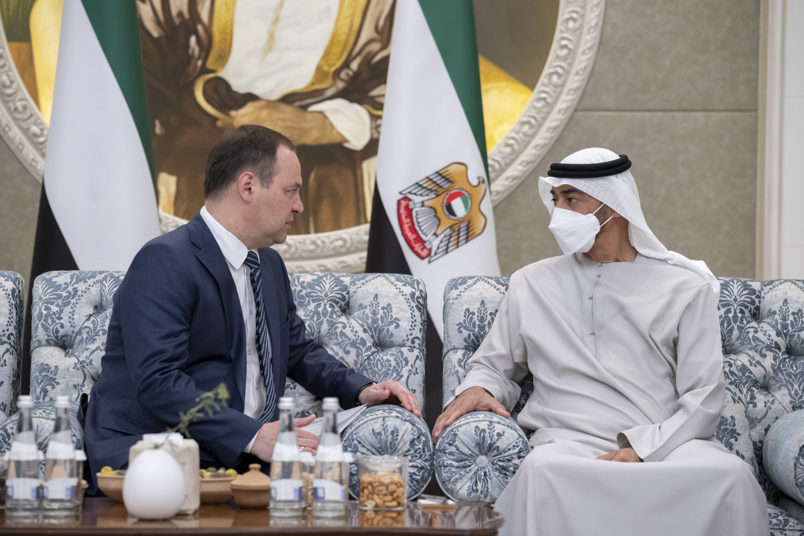 تلقي العزاء في الشيخ خليفة بن زايد