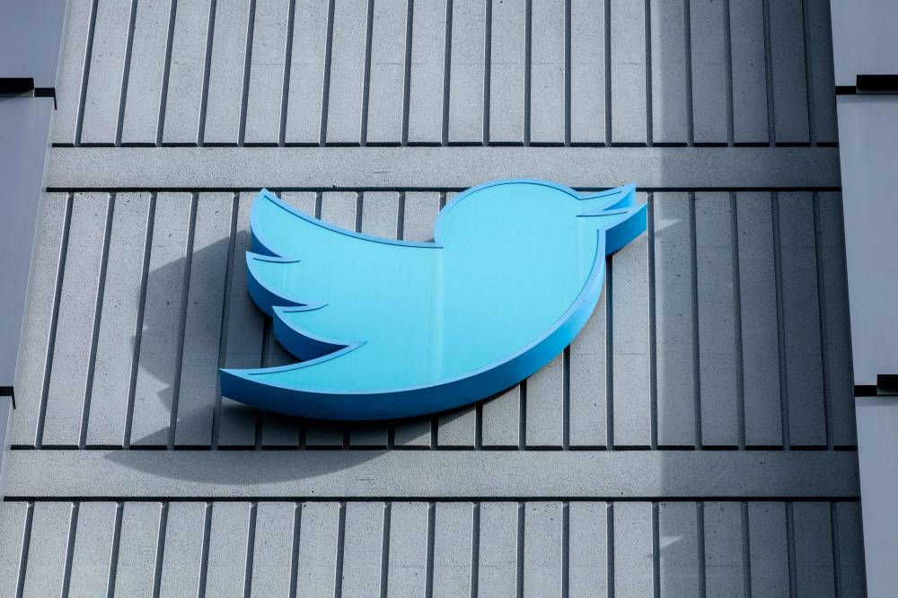 "twitter" in the era of elon musk.. Higher tweets and anxiety among advertisers 1 4617974