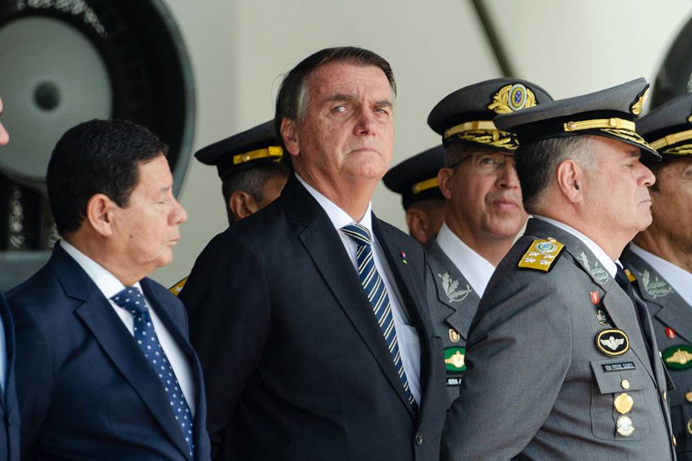 بولسونارو يظهر علناً للمرة الأولى منذ خسارته الرئاسة