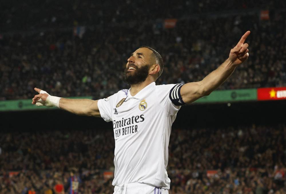 Image:«هاتريك» بنزيمة يقود ريال مدريد لاكتساح برشلونة برباعية تاريخية