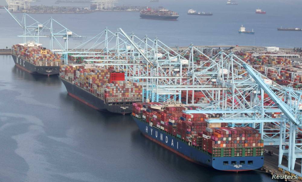 Image:نقص عمال الرصيف يعطّل موانئ كاليفورنيا