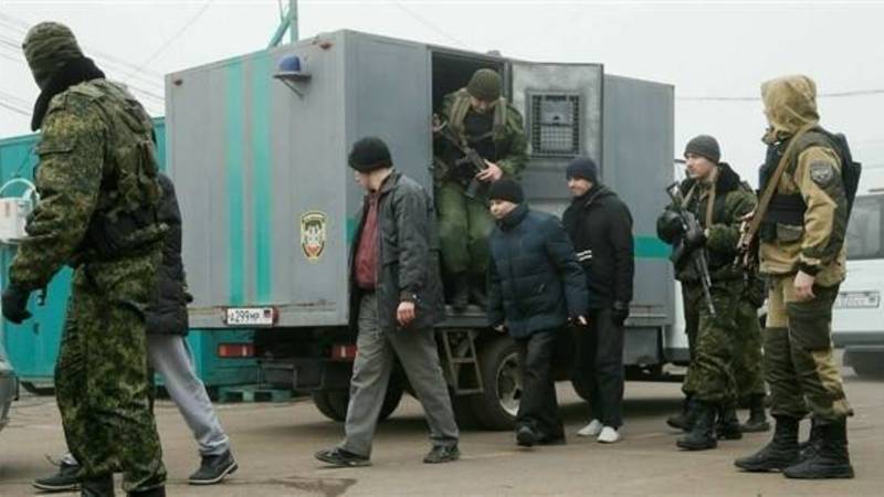 Image:إطلاق سراح 106 أسرى روس مقابل الإفراج عن 100 أوكراني