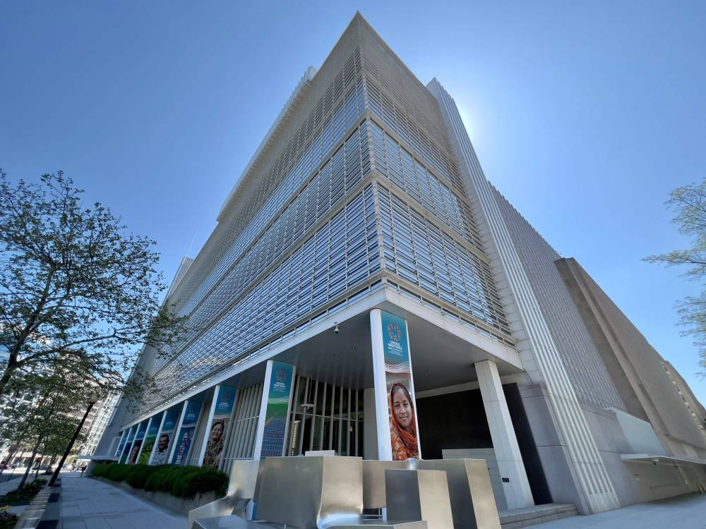 Image:«البنك الدولي» يرفع توقعات النمو العالمي إلى 2% في 2023