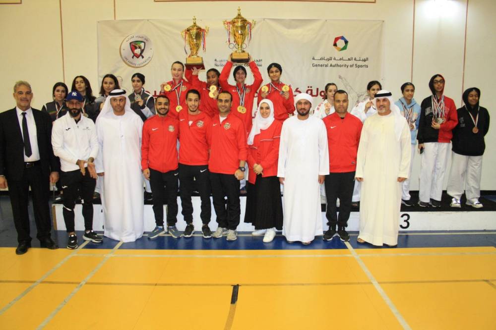 Image:شباب الأهلي يحصد كأس عمر بن حيدر للكوميتيه