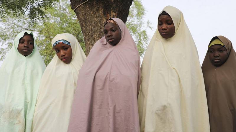 Image:فتيات يحررن أنفسهن من عصابة بنيجيريا