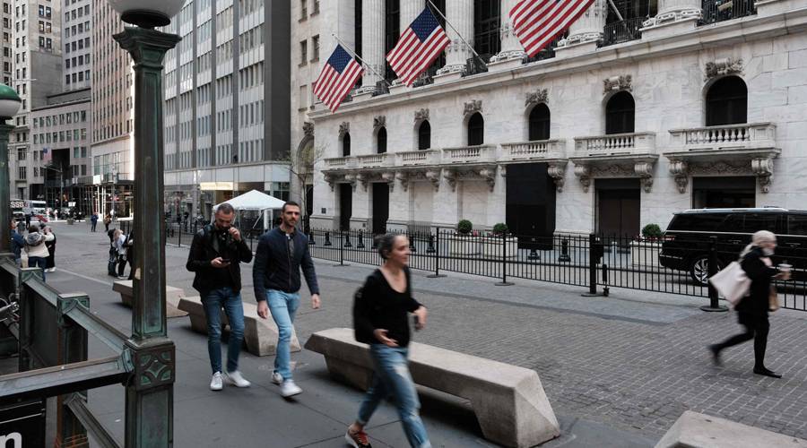 Image:هبوط الأسواق يفرض خيارات صعبة للمحافظة على مدخرات المتقاعدين