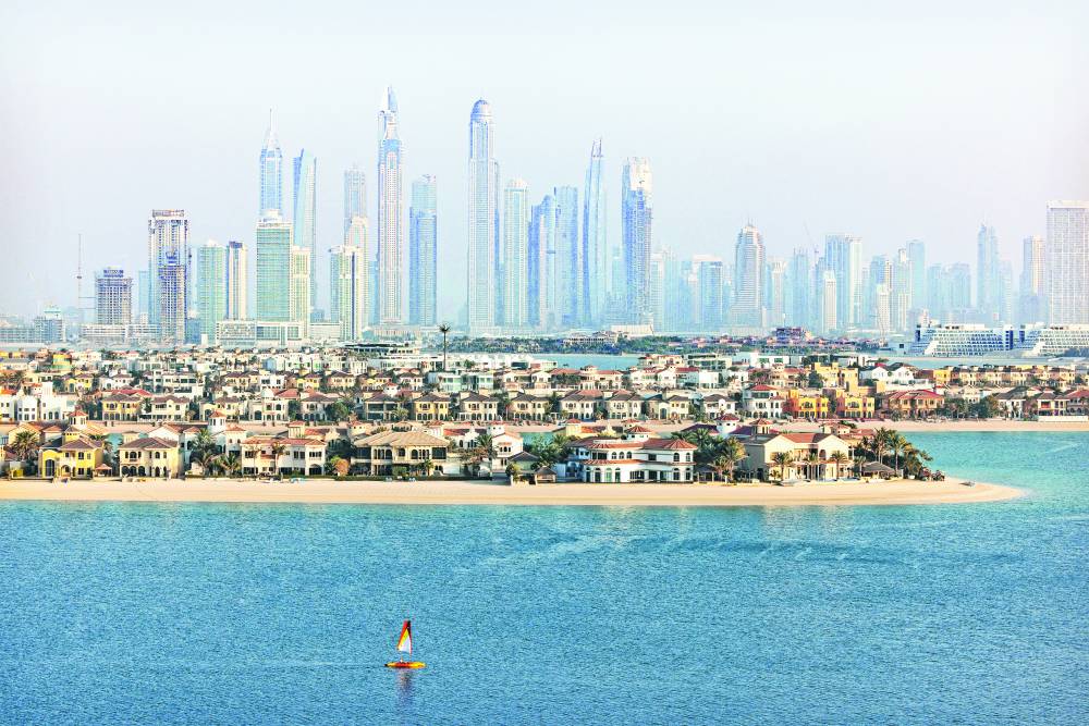 Image:1190 مطوراً عقارياً معتمداً و12380 وسيطاً في دبي