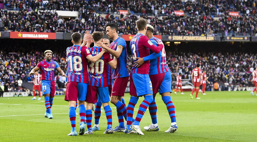«ويفا» يبحث استبعاد «برشلونة» من دوري أبطال أوروبا