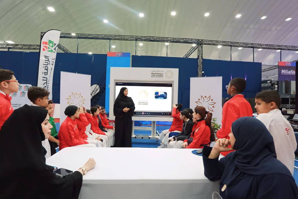 اتحاد رياضة المرأة يشارك في مبادرة «قافلة شرطة دبي»