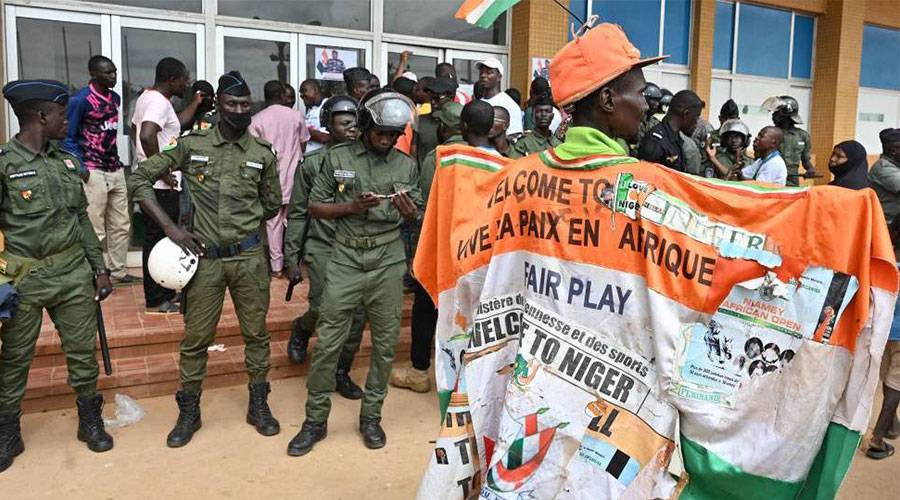 تظاهرات دعماً للانقلاب في النيجر قبيل انتهاء مهلة «إيكواس»