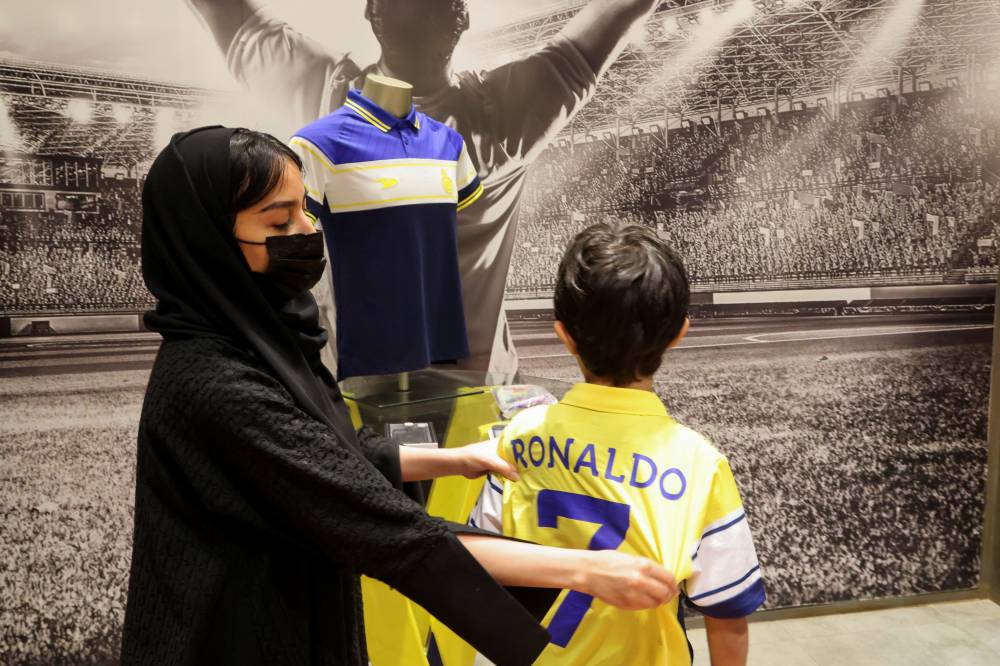 «كانال بلوس» تنال حقوق بث الدوري السعودي