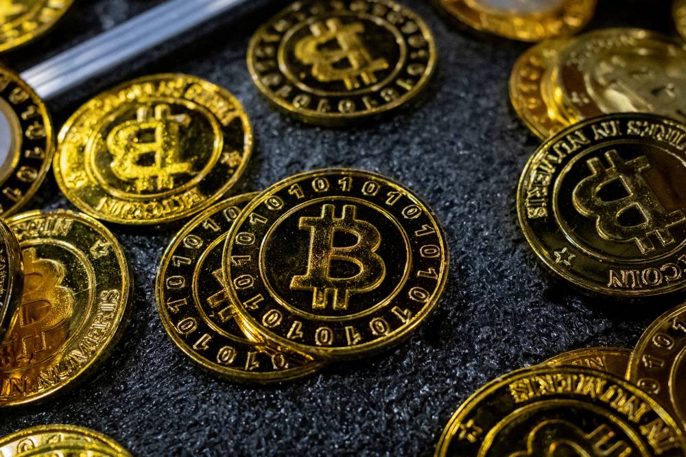 «بيتكوين» عند 38300 دولار.. 135% مكاسب 2023 «بيتكوين» عند 38300 دولار.. 135% مكاسب 2023