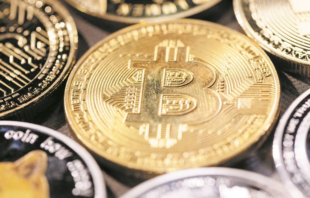 البيتكوين تتجاوز 40 ألف دولار.. لأول مرة في 19 شهراً البيتكوين تتجاوز 40 ألف دولار.. لأول مرة في 19 شهراً
