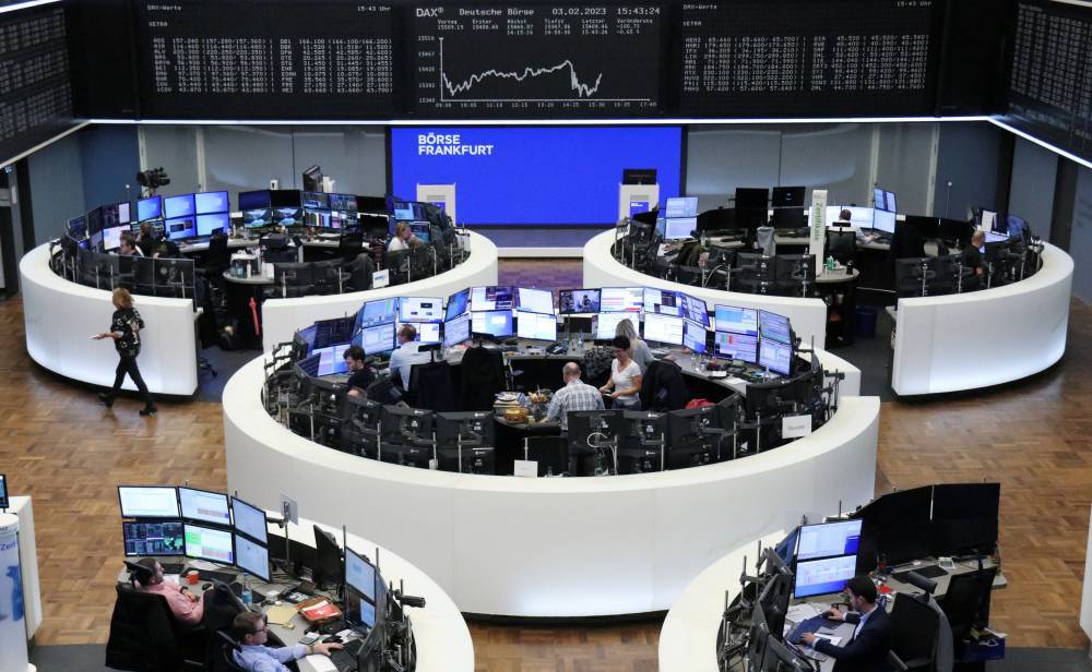 الأسهم الألمانية تغلق على ارتفاع قياسي وتتفوق على المؤشر الأوروبي