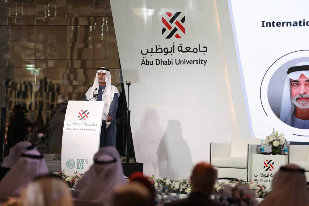 الشيخ نهيان بن مبارك آل نهيان يلقي كلمته