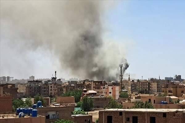 احتدام حدة المعارك في الخرطوم والجيش والدعم السريع يتبادلان القصف