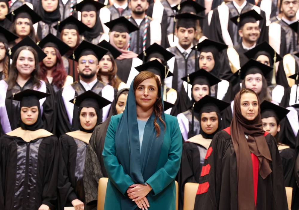 الشيخة بدور القاسمي خلال حفل التخرج