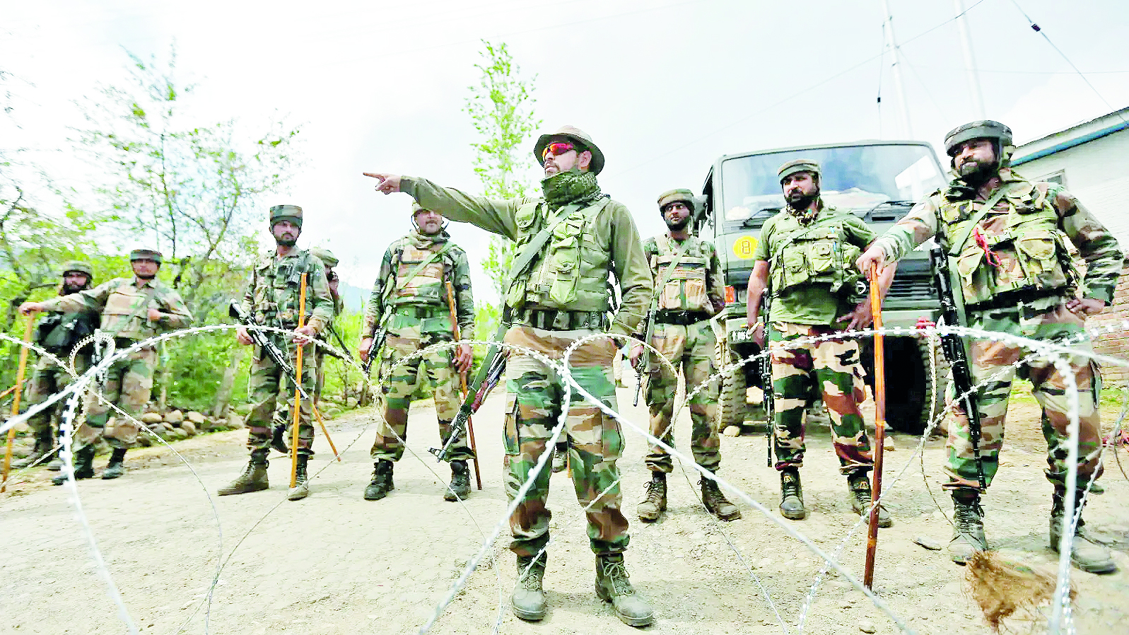 جنود في كشمير