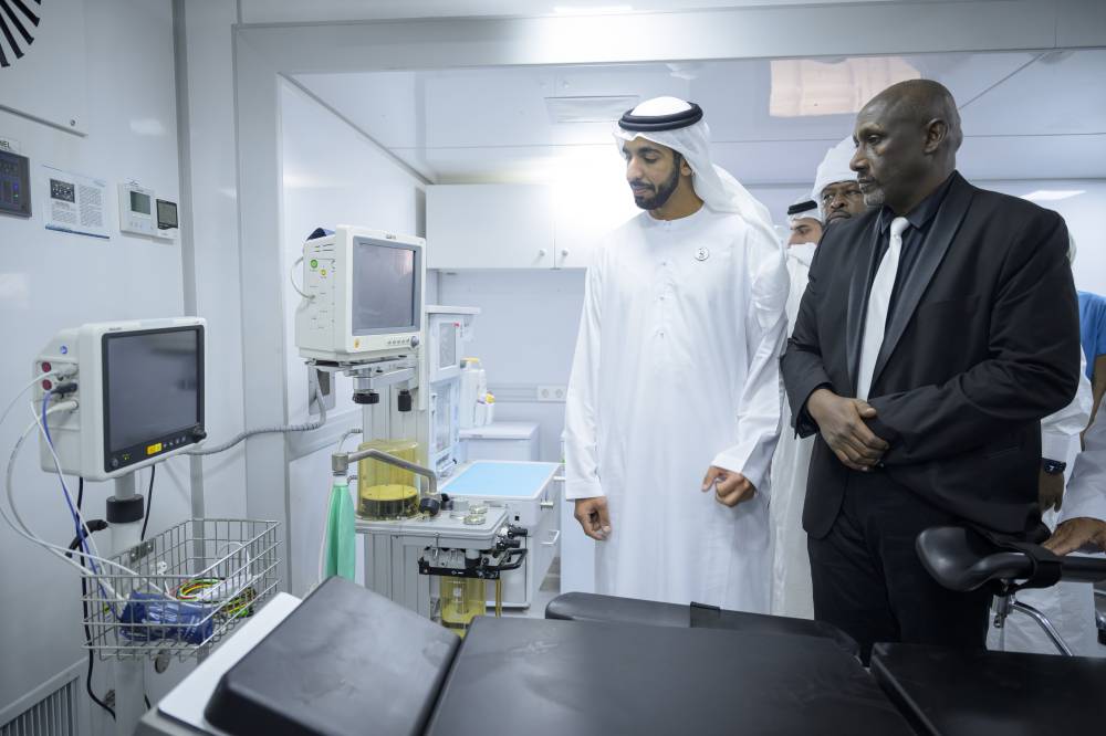 الإمارات تفتتح المستشفى الميداني المتكامل في تشاد لدعم الأشقاء اللاجئين السودانيين | صحيفة الخليج