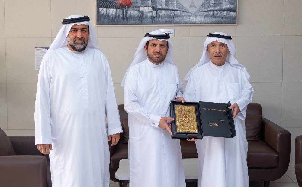 «إسلامية دبي» تعزز التواصل مع المتبرعين