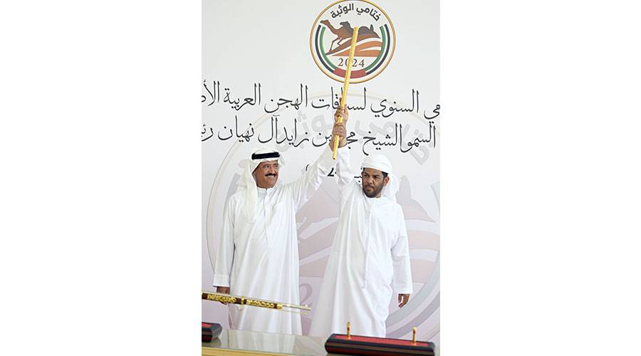 «هجن الرئاسة» تعانق سيف رئيس الدولة في «ختامي الوثبة»