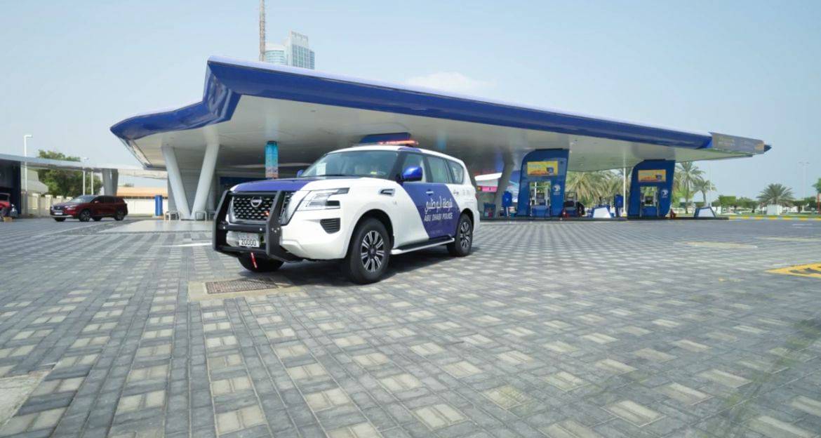 شرطة أبوظبي وأدنوك للتوزيع تطلقان مبادرة الفحص المجاني للمركبات الخفيفة