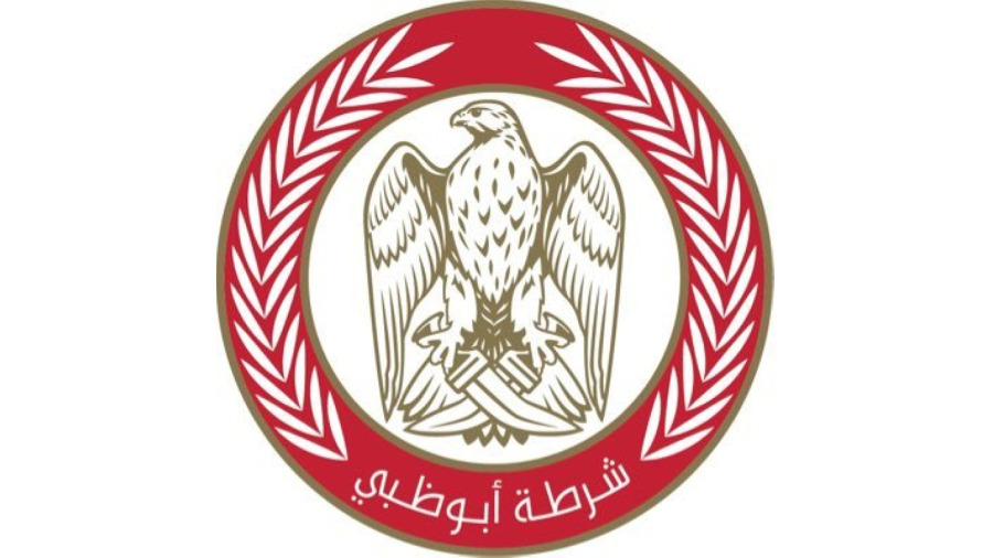 شرطة أبوظبي تدعو السائقين إلى الالتزام بالقيادة الآمنة في منطقة المدارس