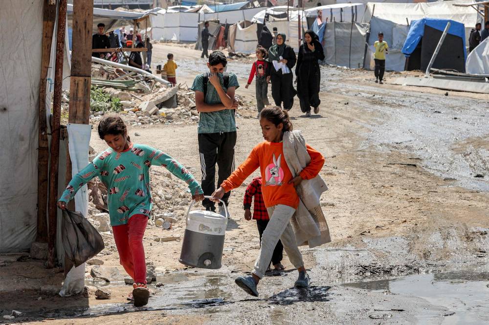إسرائيل: لن تدخل أي مساعدات إلى غزة للضغط على حماس
