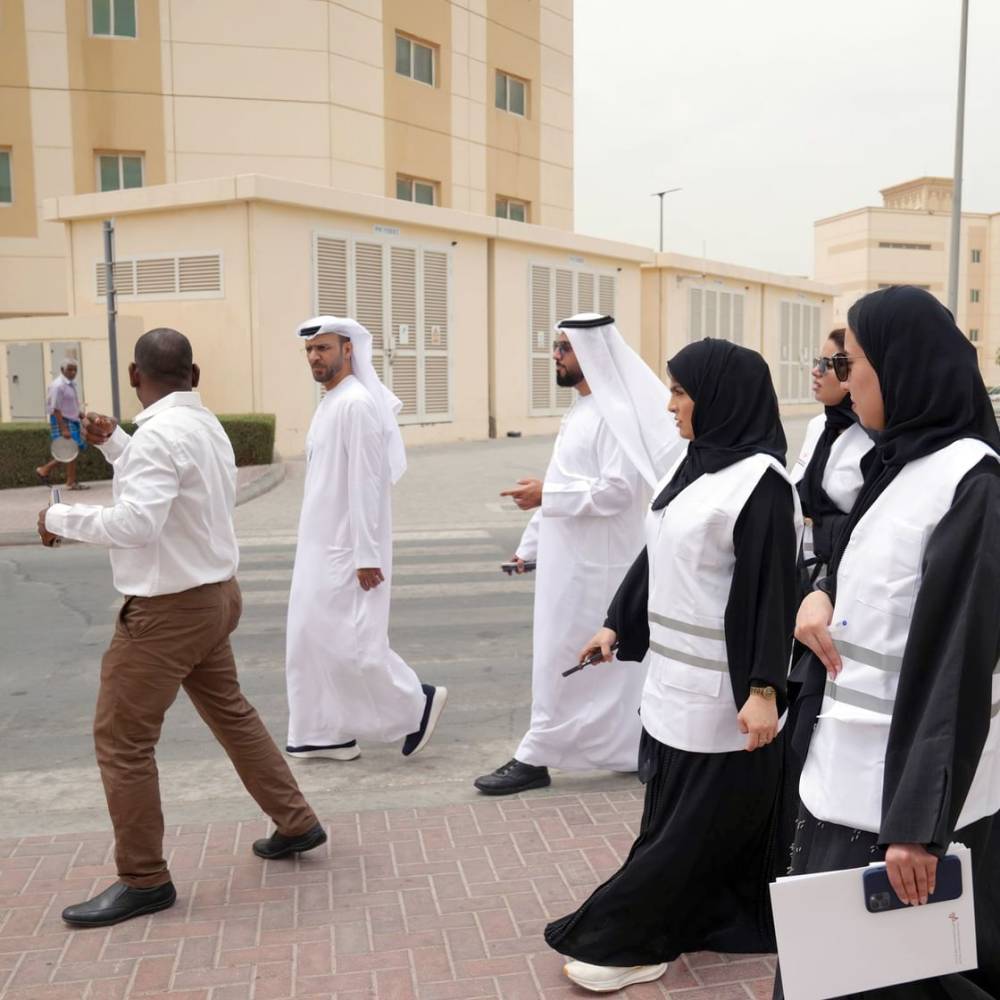 «الوطنية لحقوق الإنسان» تنظم زيارة ميدانية لسكنات العمال في «دبي الصناعية» «الوطنية لحقوق الإنسان» تنظم زيارة ميدانية لسكنات العمال في «دبي الصناعية»