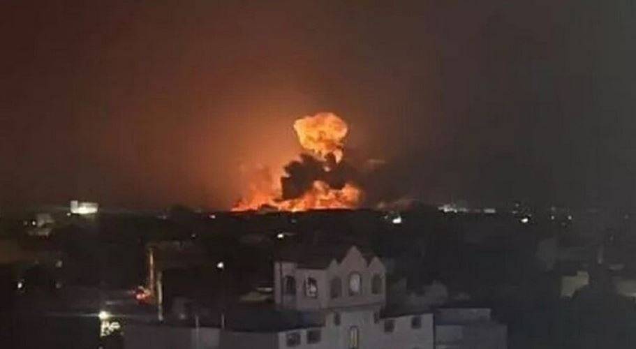 الجيش الأمريكي يدمر ميناء رأس عيسى في اليمن الجيش الأمريكي يدمر ميناء رأس عيسى في اليمن