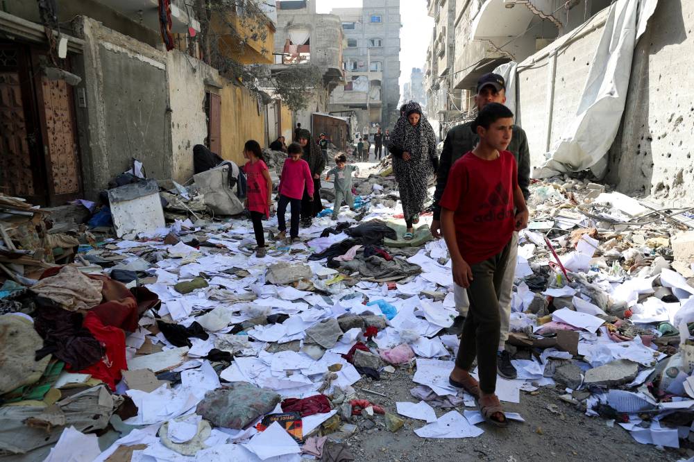 24 قتيلاً بغارات إسرائيلية في غزة بعد رفض حماس مقترح هدنة 24 قتيلاً بغارات إسرائيلية في غزة بعد رفض حماس مقترح هدنة