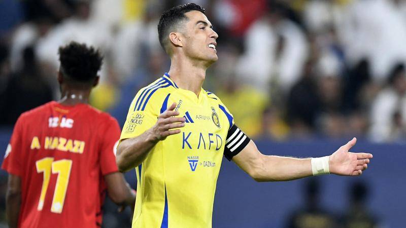 «اللعبة انتهت لرونالدو» في الدوري السعودي رونالدو يعبر عن حزنه