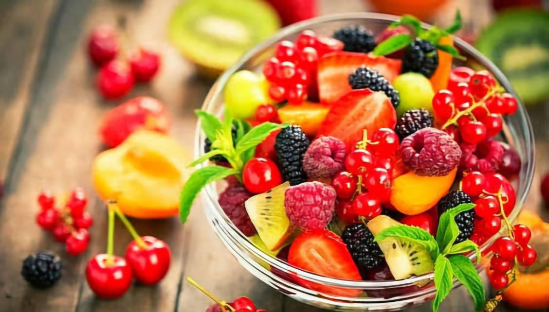 الفاكهة مفتاح الصحة اللذيذ الفاكهة مفتاح الصحة اللذيذ