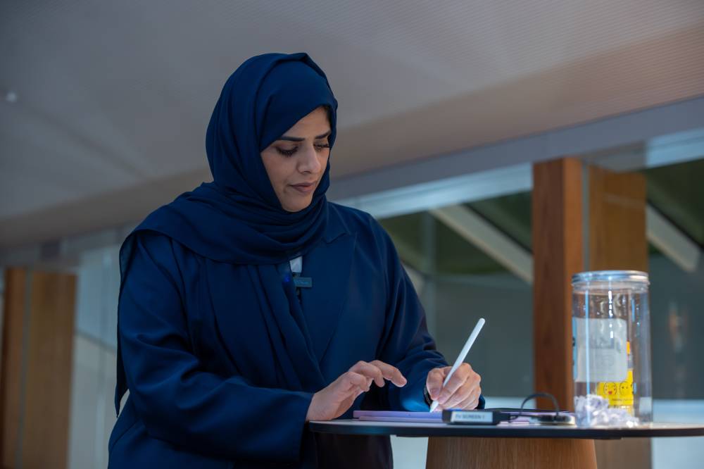 أسماء الرميثي خلال الورشة