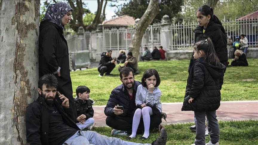 رعب في شوارع إسطنبول بعد زلزال مفاجئ بقوة 6.2 درجة.. وهزات ارتدادية عنيفة
