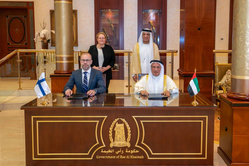 سعود بن صقر: الشراكات الدولية تعزز المكانة المتنامية لدولة الإمارات
