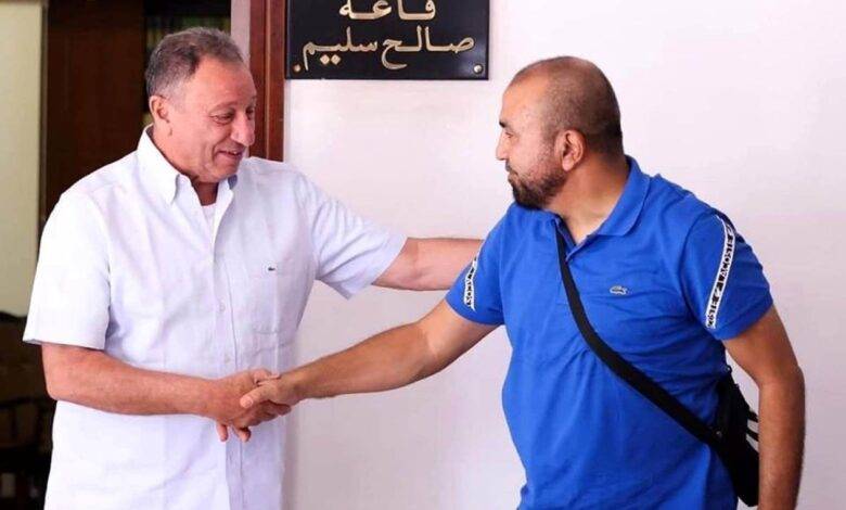 الأهلي يدرس إقالة محمد رمضان وتعيين سيد عبد الحفيظ مديرًا رياضيًا