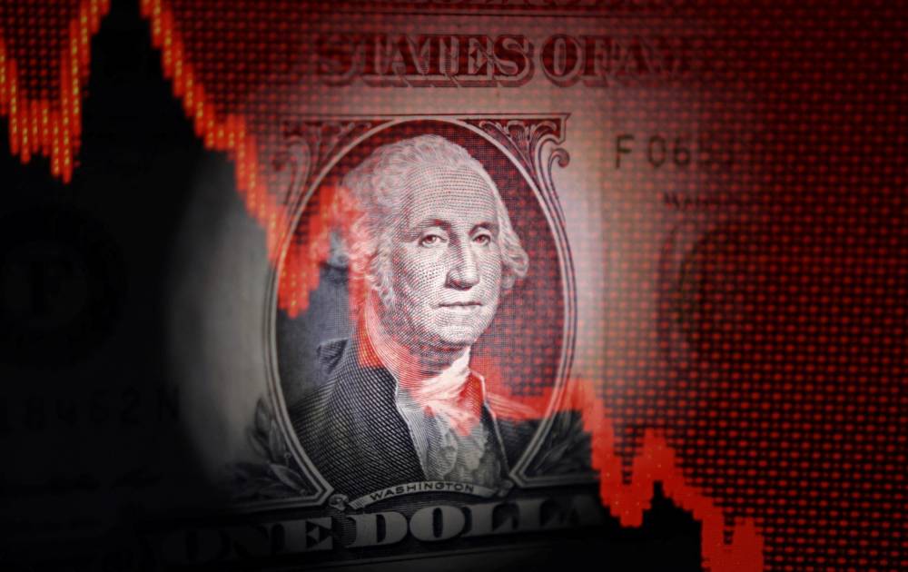 الدولار يعيش أسوأ 100 يوم منذ «صدمة نيكسون» الدولار يعيش أسوأ 100 يوم منذ «صدمة نيكسون»