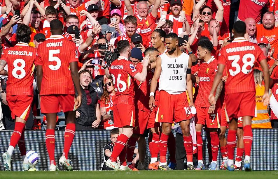 خماسية ليفربول أمام توتنهام تتوج الريدز أبطالاً للدوري الإنجليزي 2025 وصلاح على عرش الهدافين
