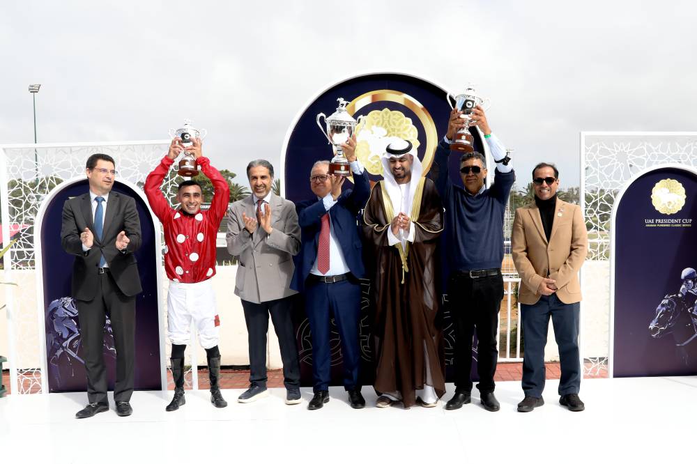 خلال تتويج الفائزين