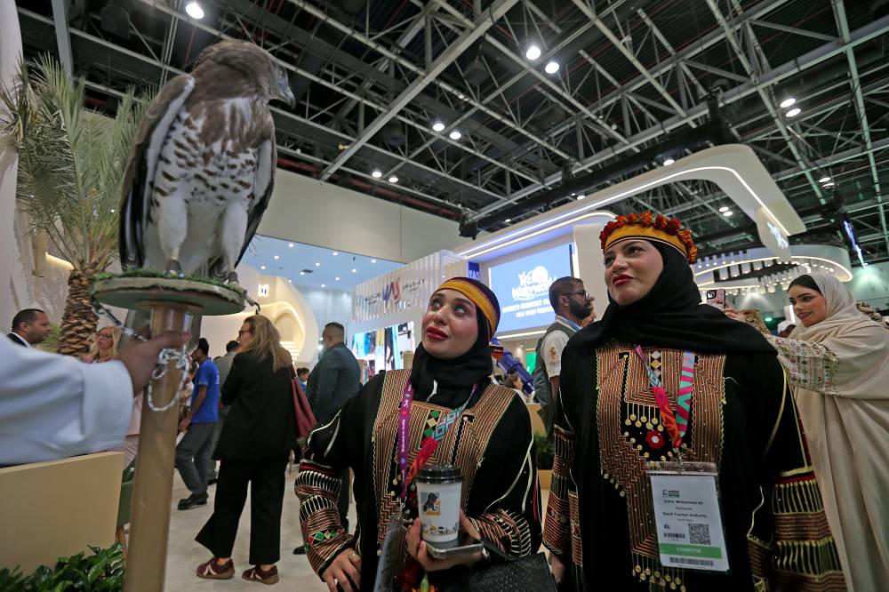 معرض سوق السفر العربي تصوير يوسف الامير معرض سوق السفر العربي تصوير يوسف الامير