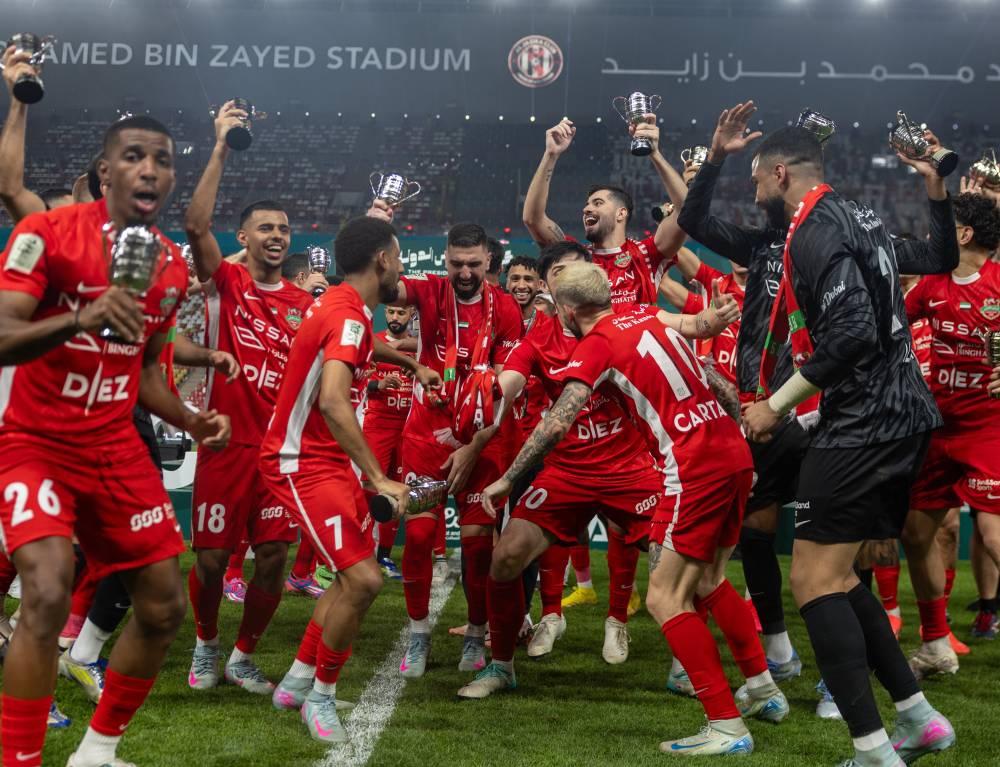 شباب الأهلي يعيش فرحة استثنائية بكأس رئيس الدولة