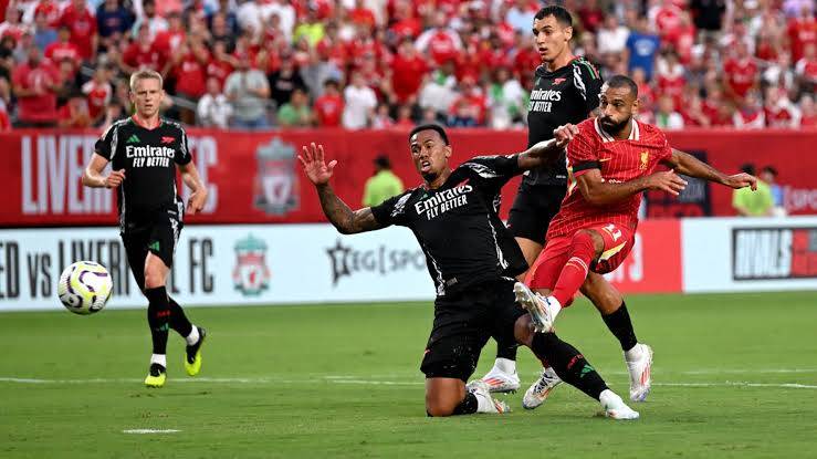 موعد مباراة ليفربول ضد أرسنال في الدوري الإنجليزي والقنوات الناقلة