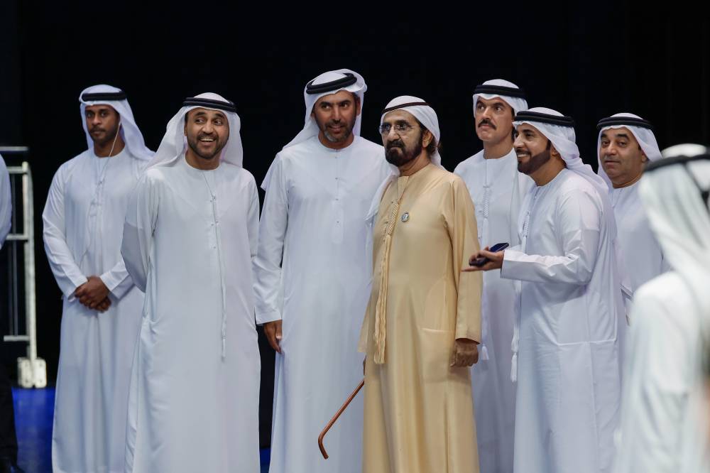 محمد بن راشد يشهد جانباً من مباراة ربع النهائي لدوري الرابطة الأدرياتيكي (فيديو)